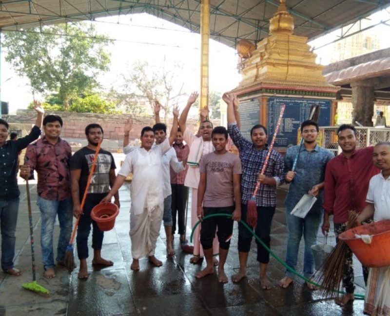 Mandir Marjana Seva (8)